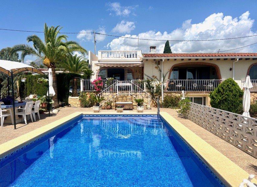 Resale - Villa -
Alfas del Pí