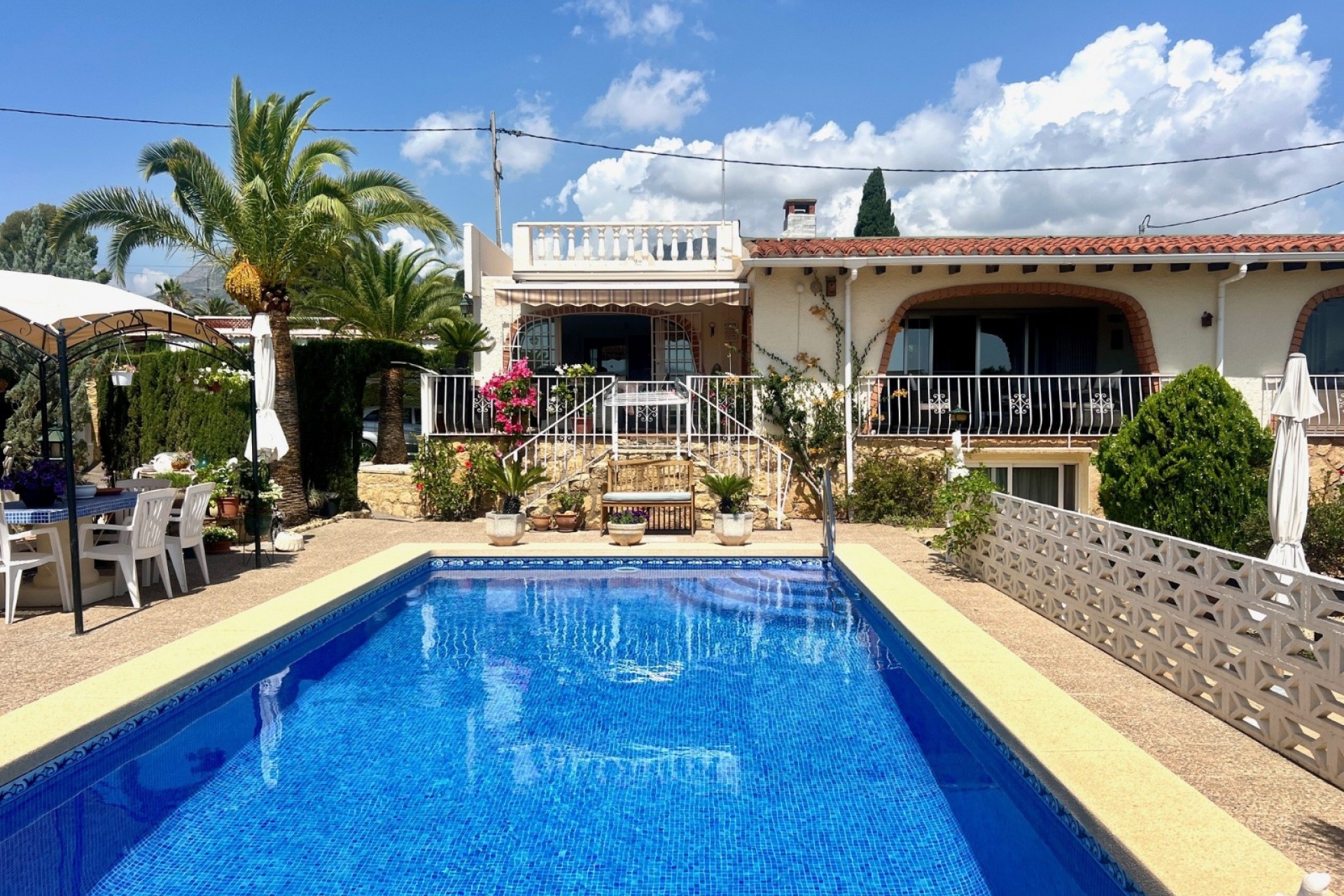 Resale - Villa -
Alfas del Pí