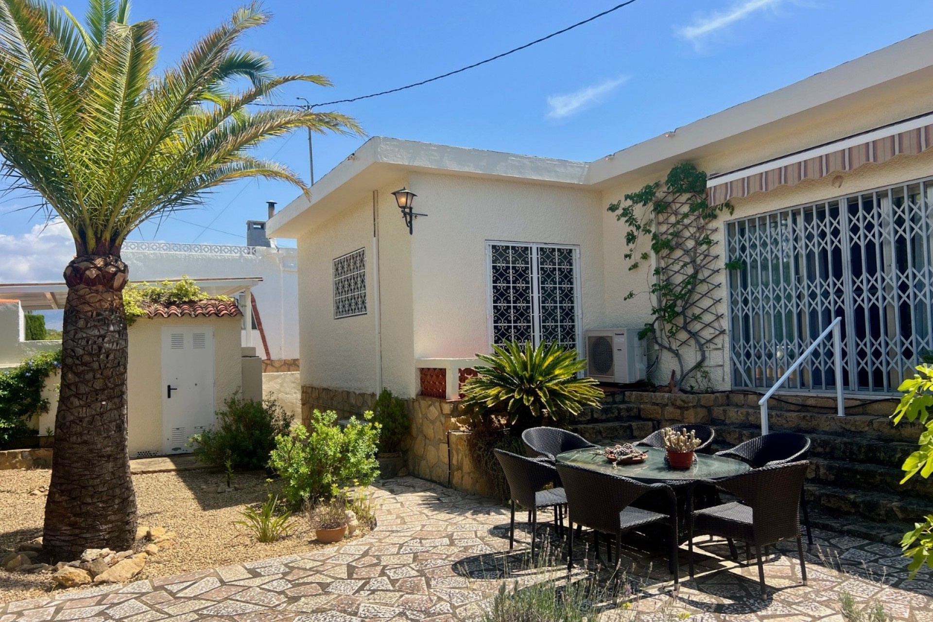 Resale - Villa -
Alfas del Pí