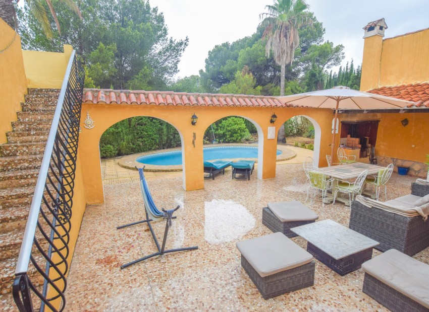 Resale - Villa -
Alfas del Pí