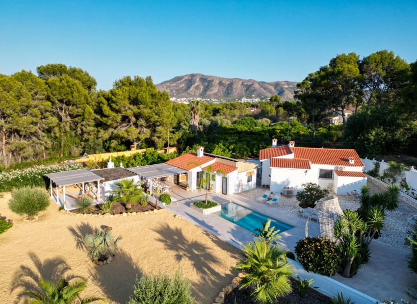 Resale - Villa -
Alfas del Pí