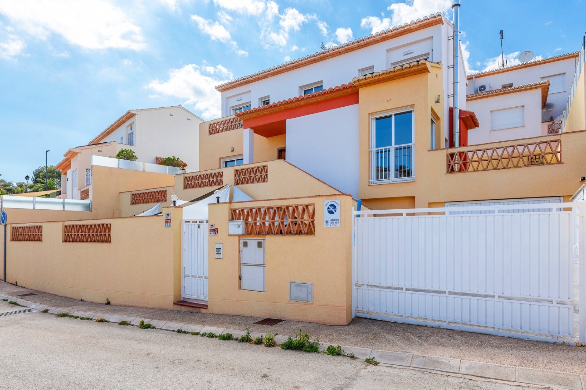 Resale - Villa -
Alfas del Pí