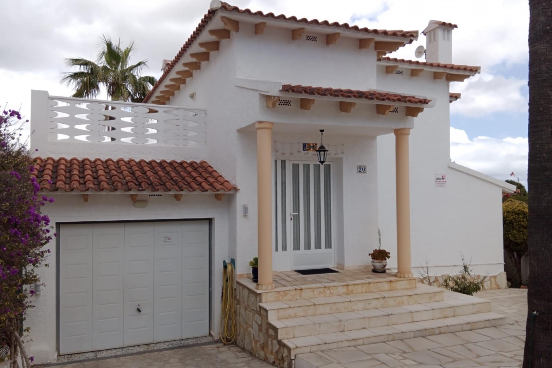 Resale - Villa -
Alfas del Pí