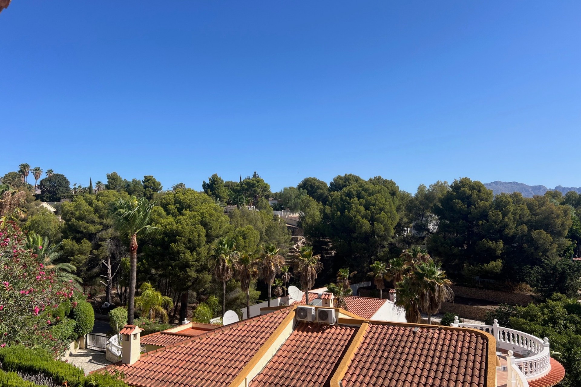 Resale - Villa -
Alfas del Pí