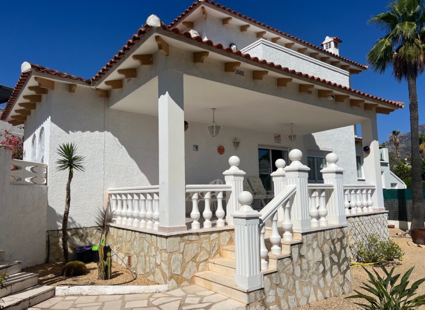 Resale - Villa -
Alfas del Pí