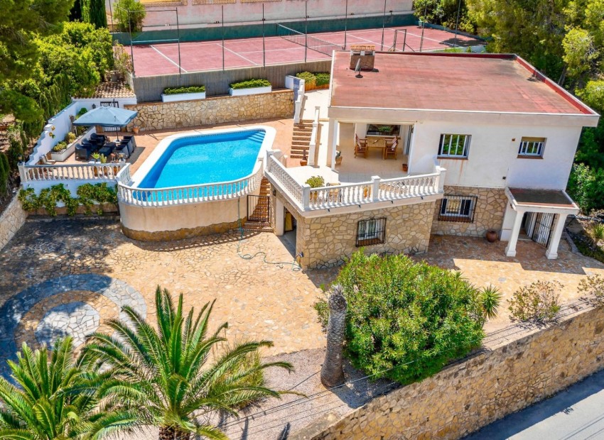 Resale - Villa -
Alfaz del Pi