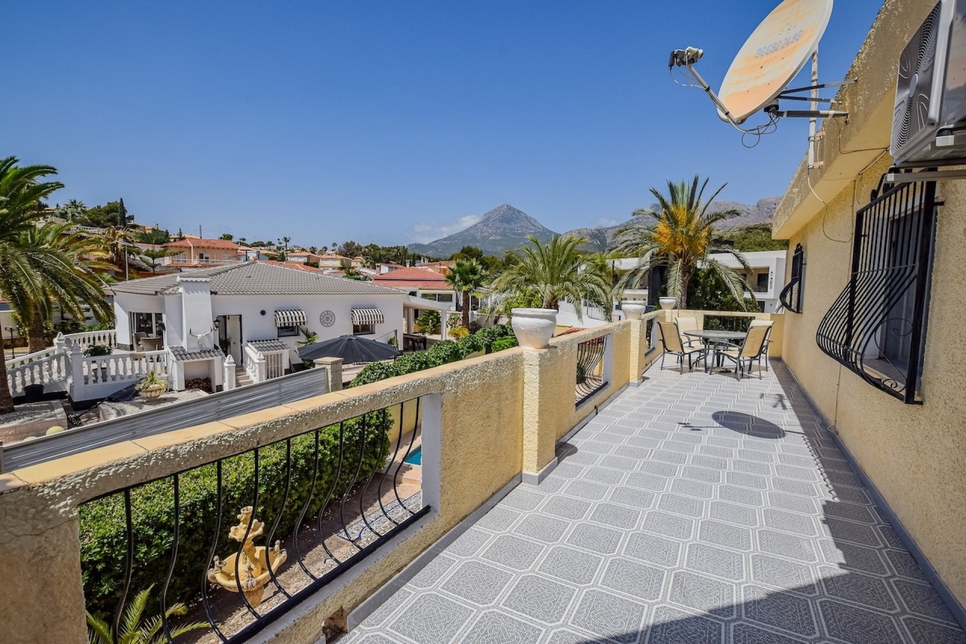 Resale - Villa -
Alfaz del Pi