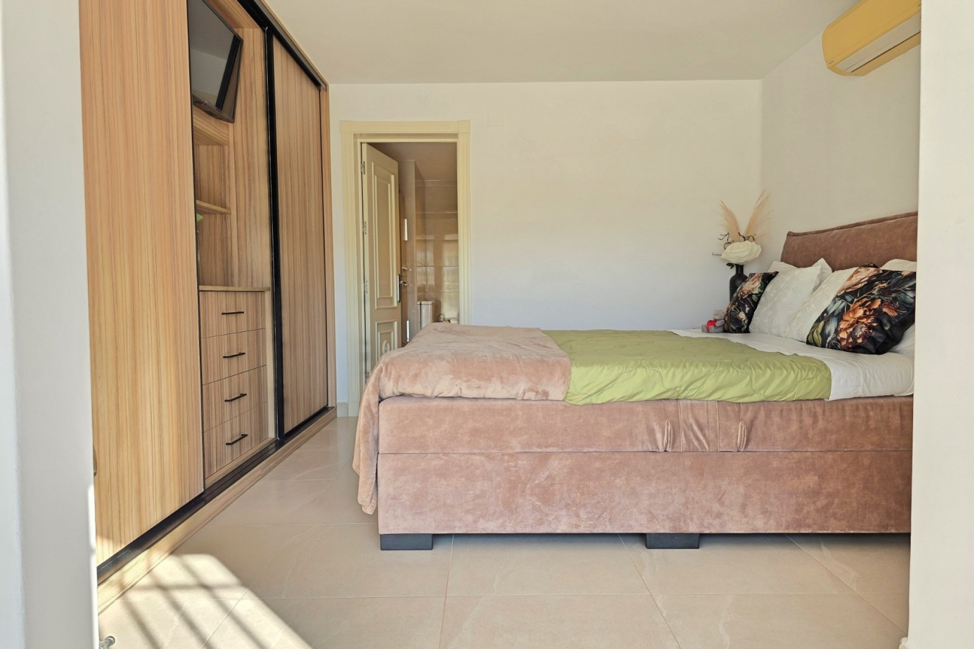 Resale - Villa -
Alfaz del Pi