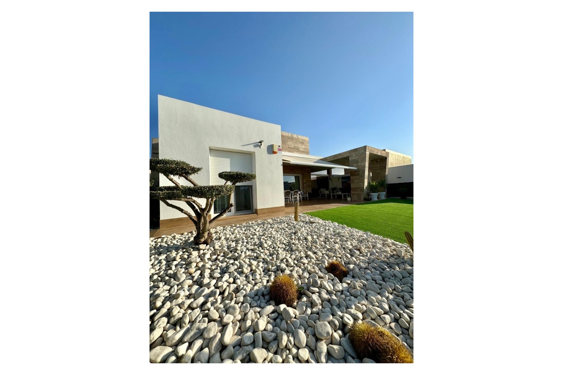 Resale - Villa -
Algorfa