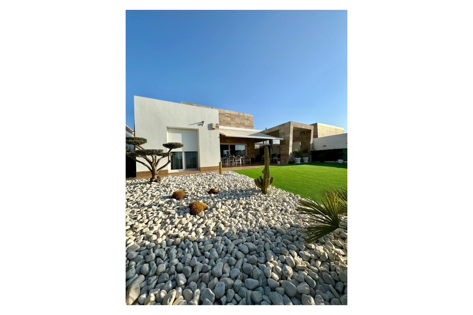 Resale - Villa -
Algorfa