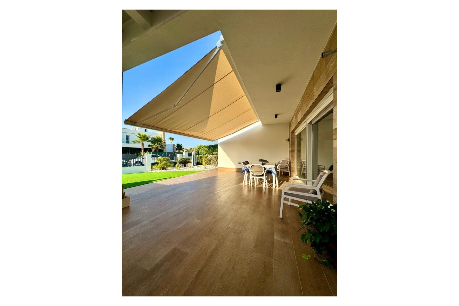Resale - Villa -
Algorfa