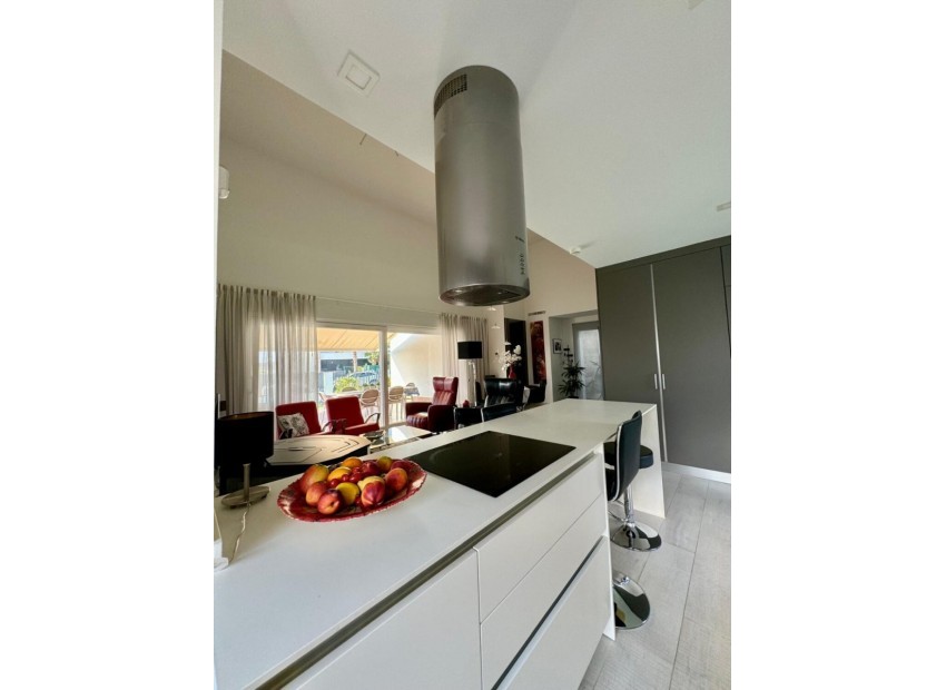 Resale - Villa -
Algorfa