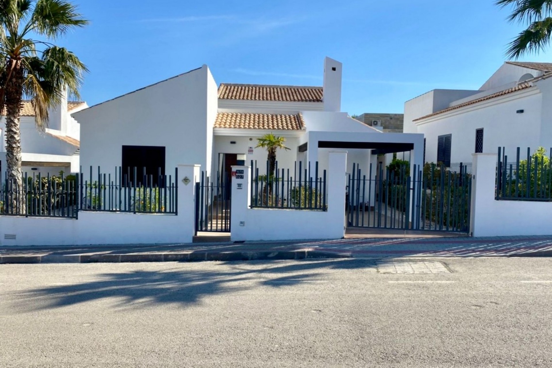 Resale - Villa -
Algorfa