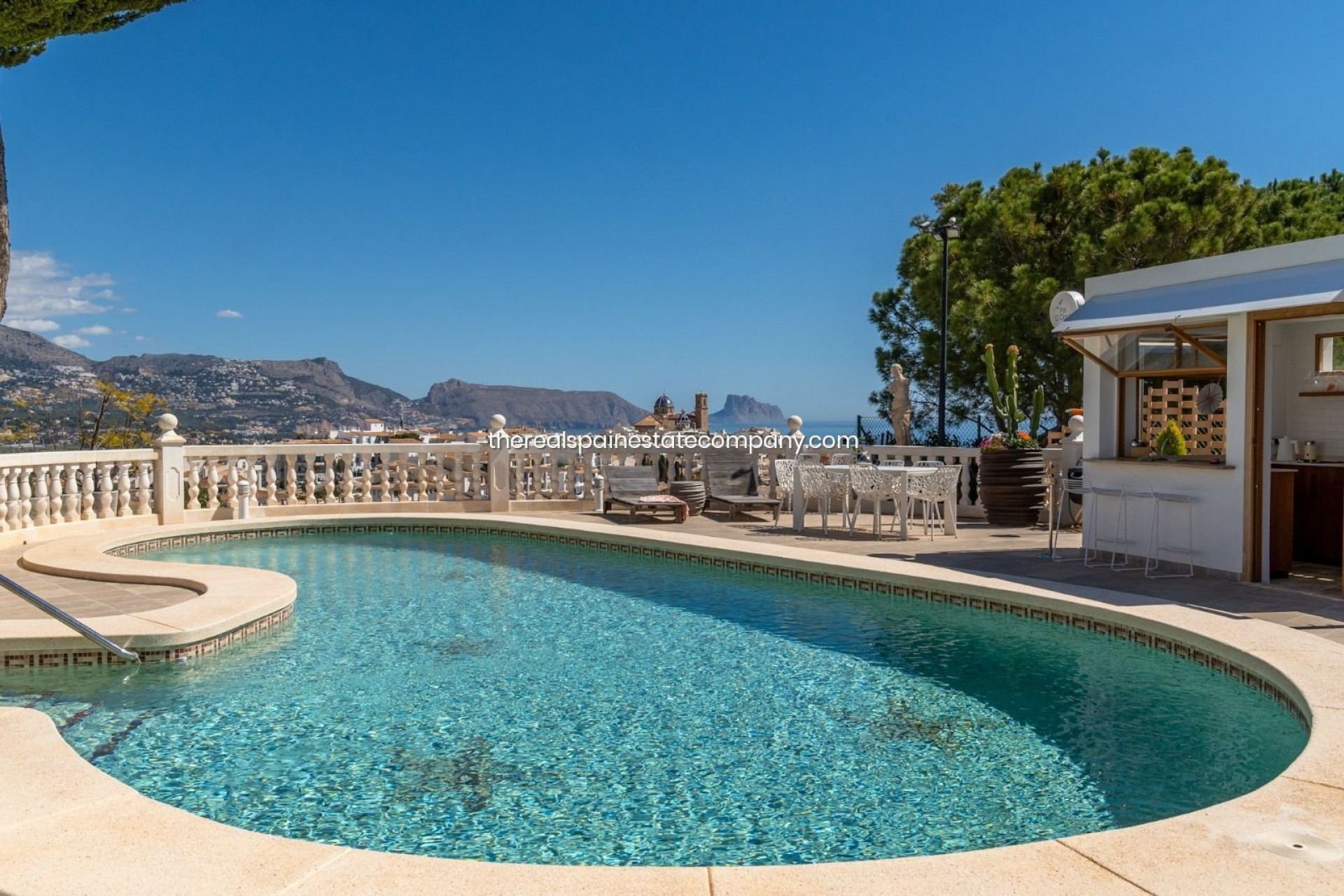 Resale - Villa -
Altea - Altea ciudad