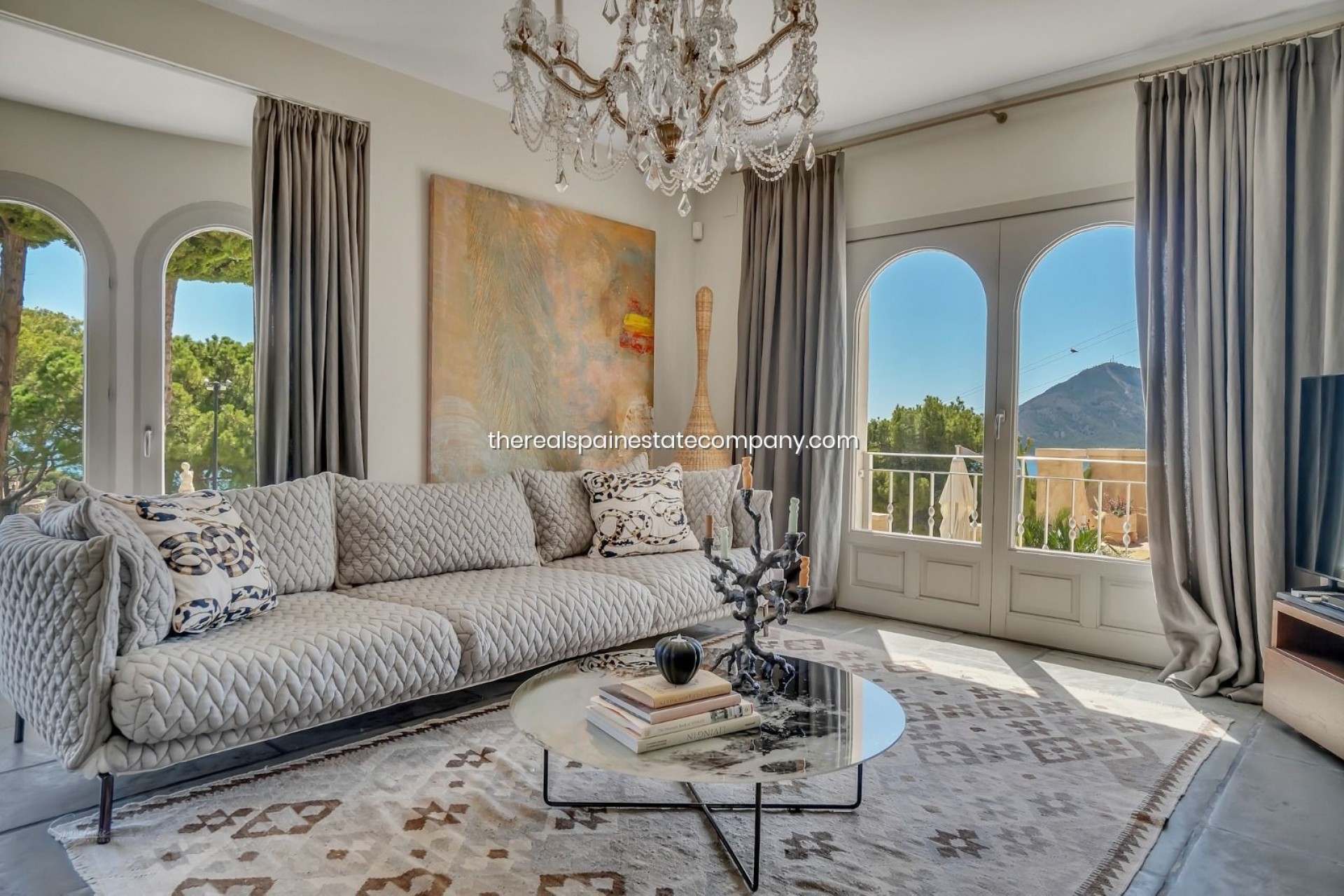 Resale - Villa -
Altea - Altea ciudad