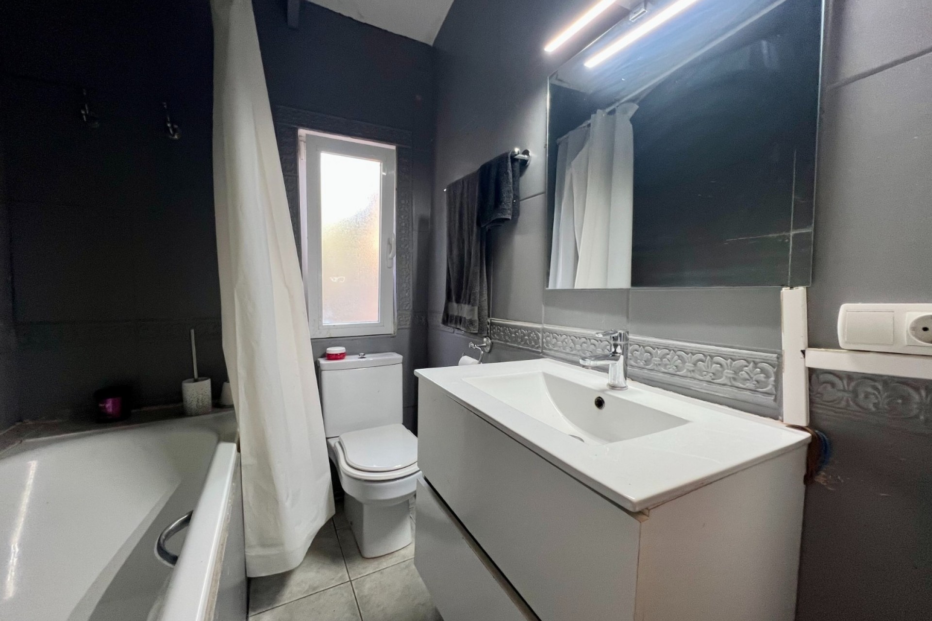 Resale - Villa -
Altea - Altea La Vella