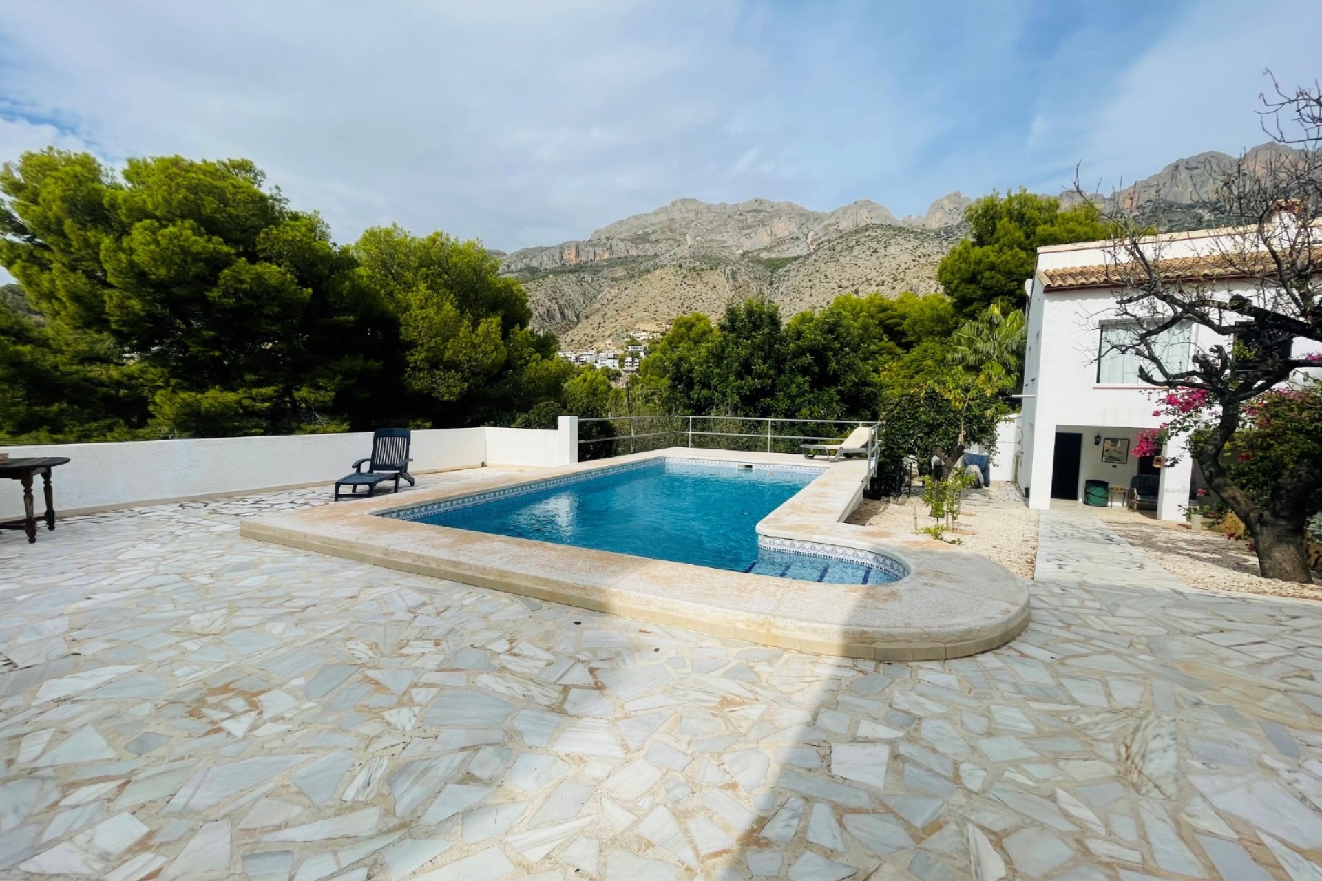 Resale - Villa -
Altea la Vella - Altea