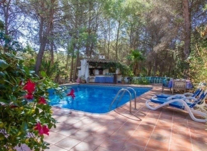 Resale - Villa -
Altea la Vella - Altea