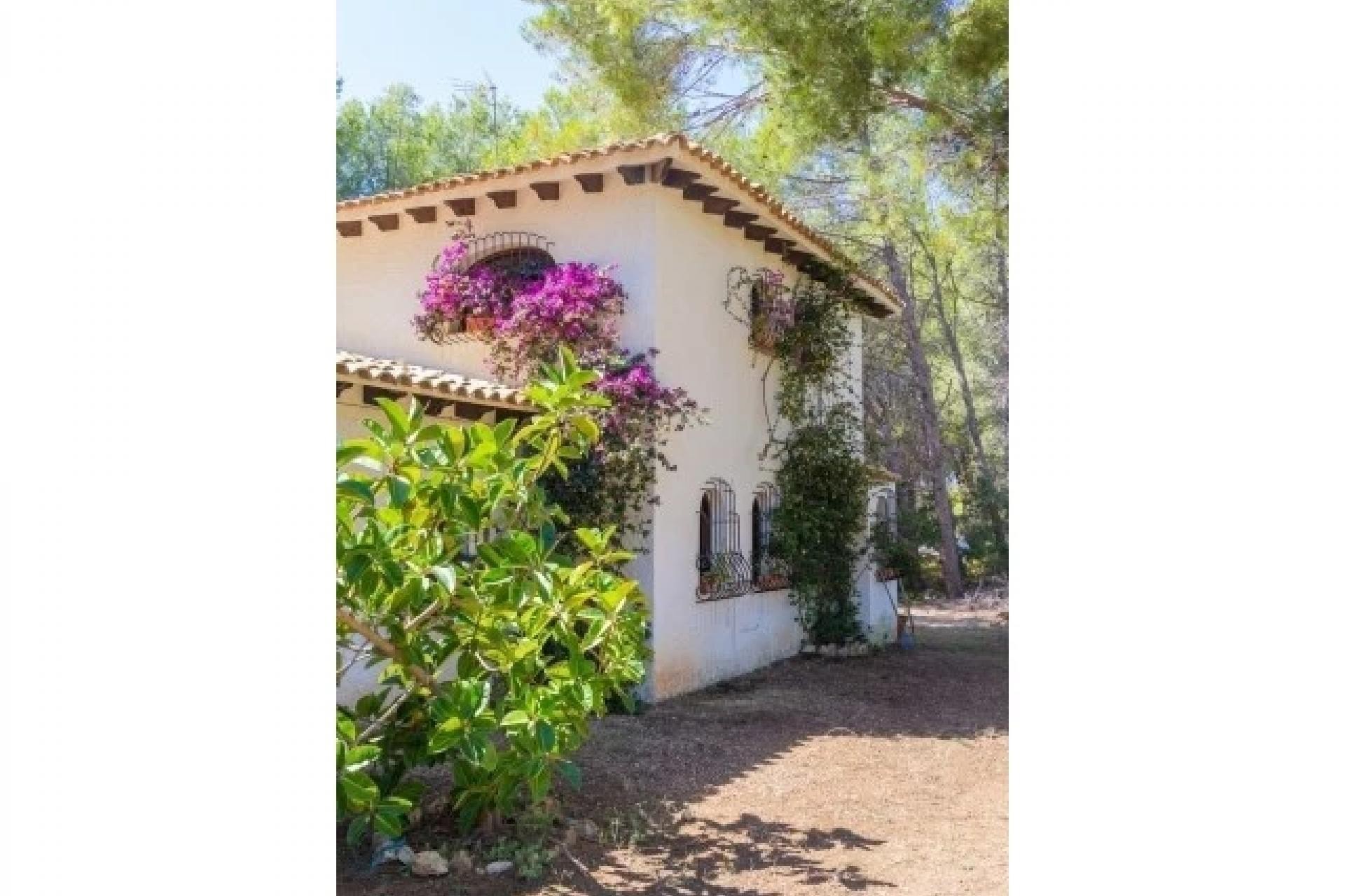 Resale - Villa -
Altea la Vella - Altea