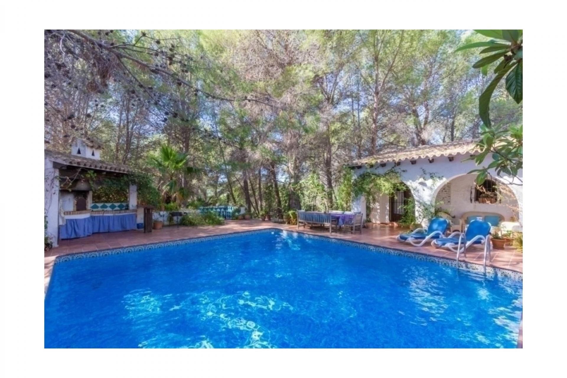 Resale - Villa -
Altea la Vella - Altea