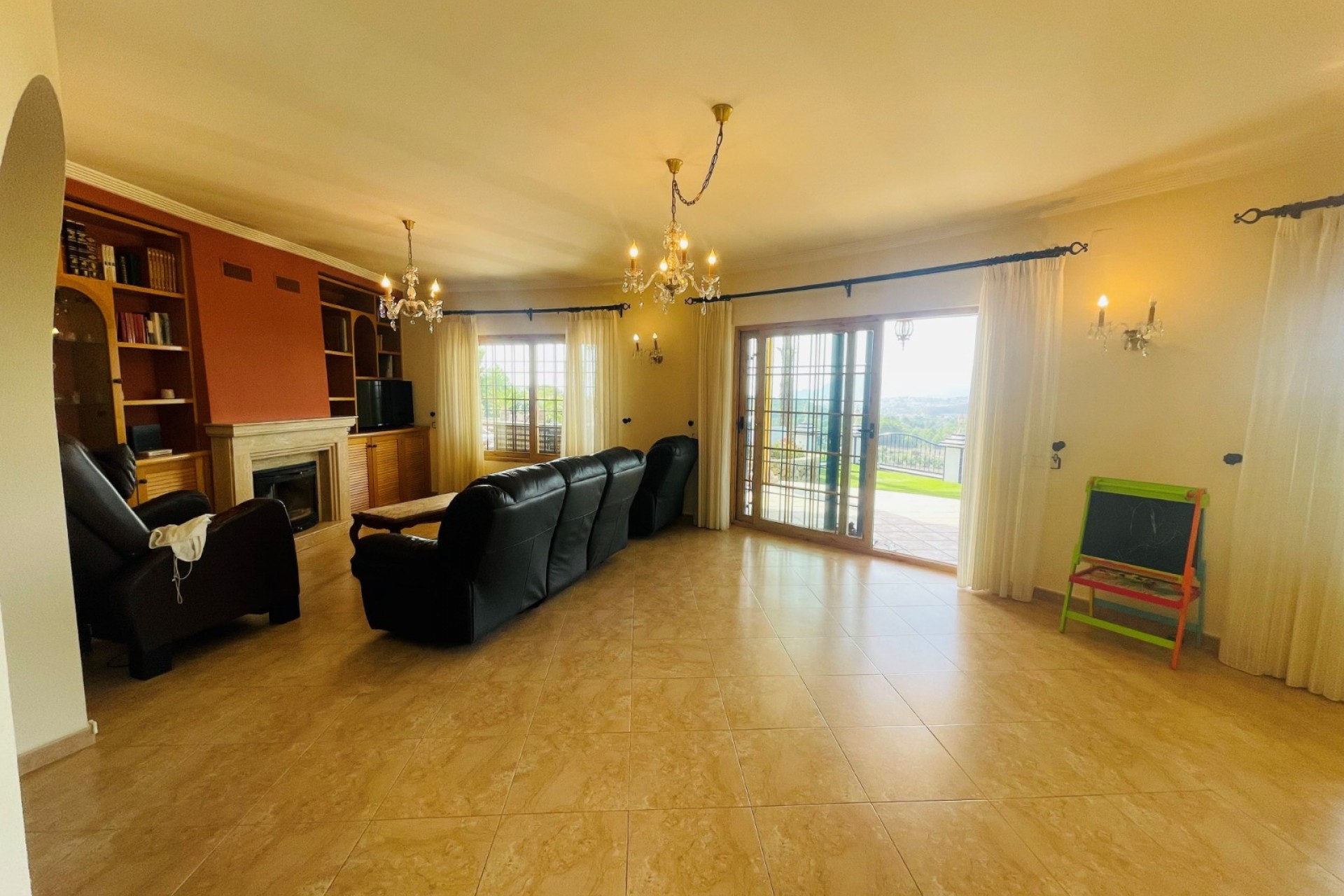 Resale - Villa -
Altea la Vella - Altea