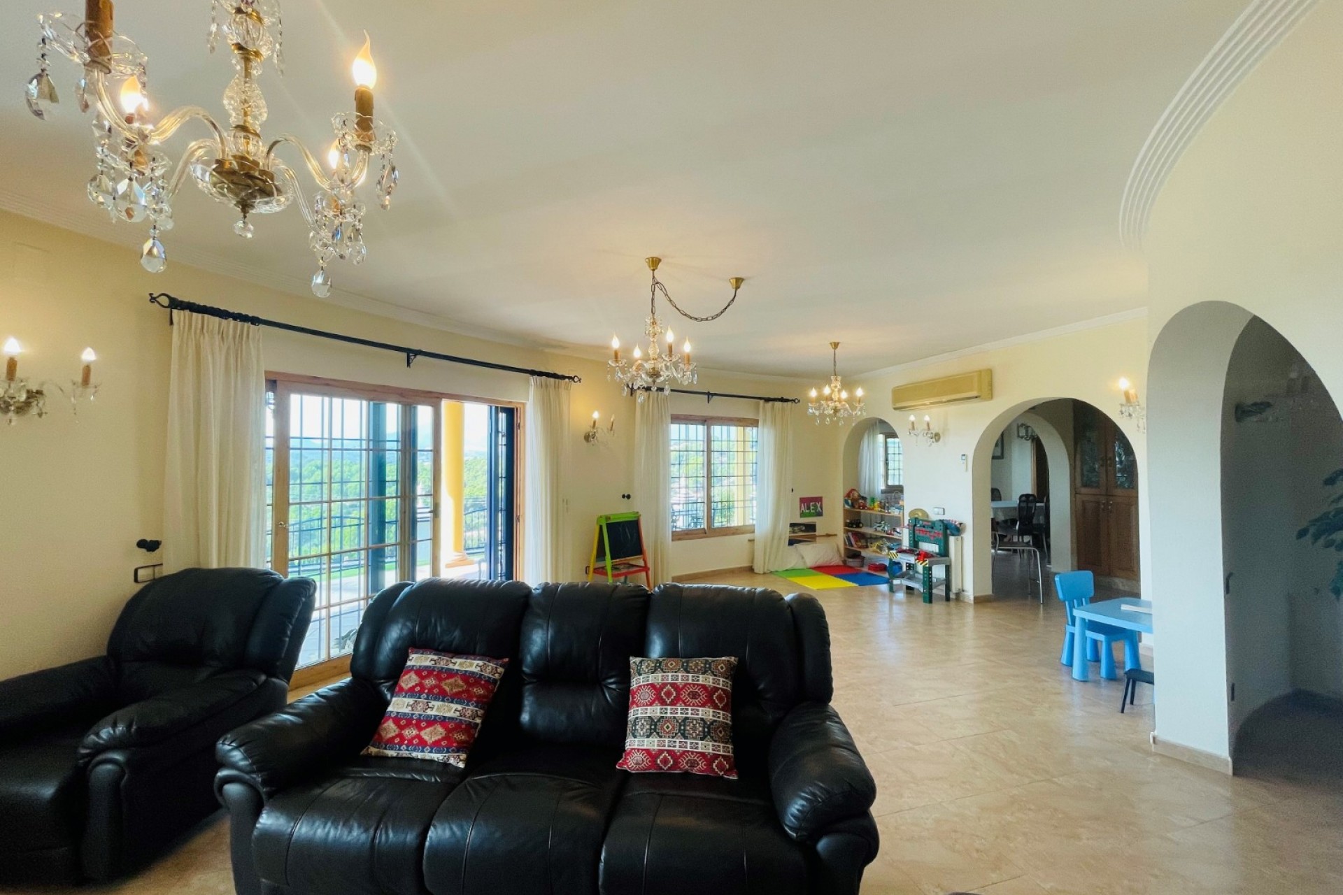 Resale - Villa -
Altea la Vella - Altea