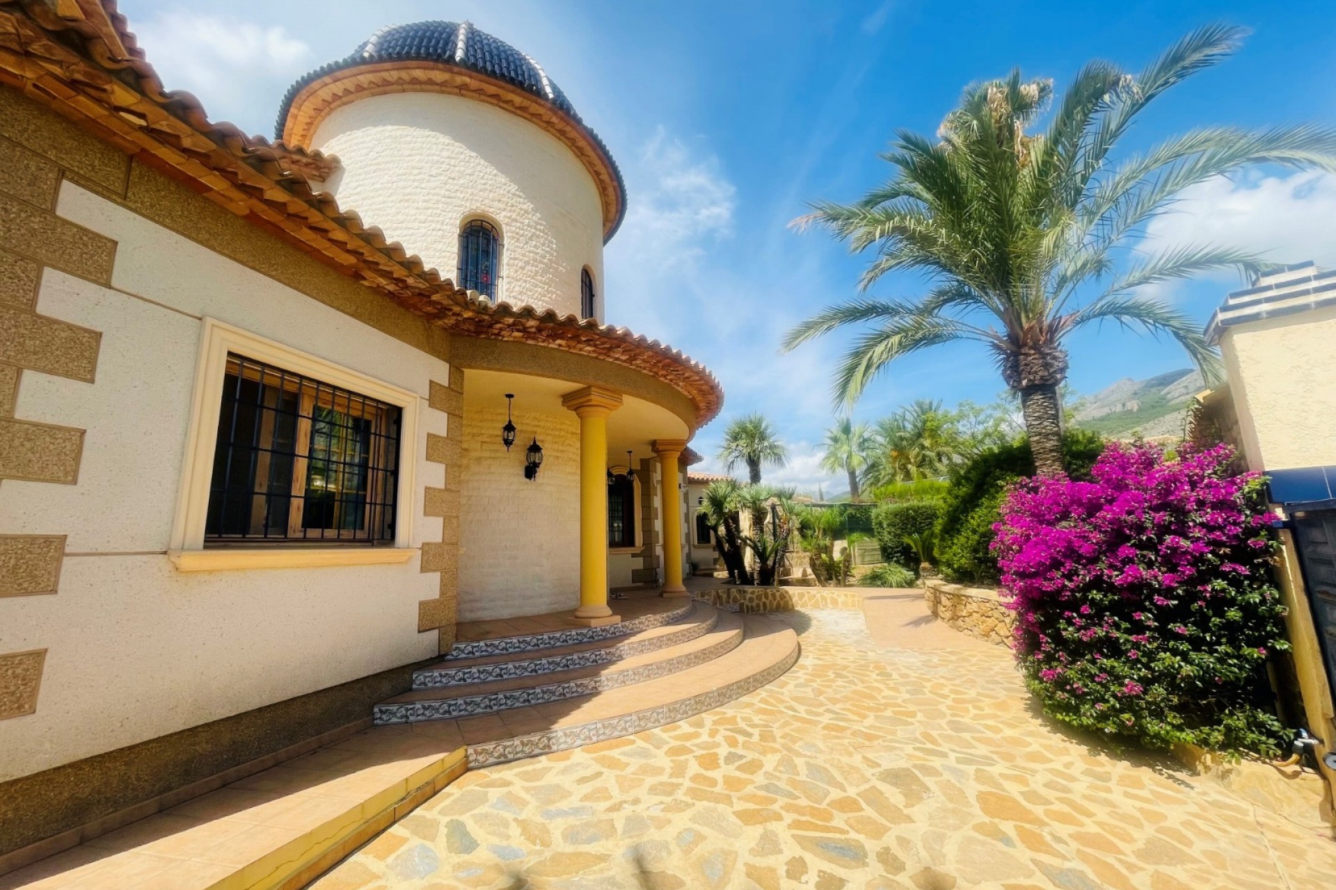 Resale - Villa -
Altea la Vella - Altea