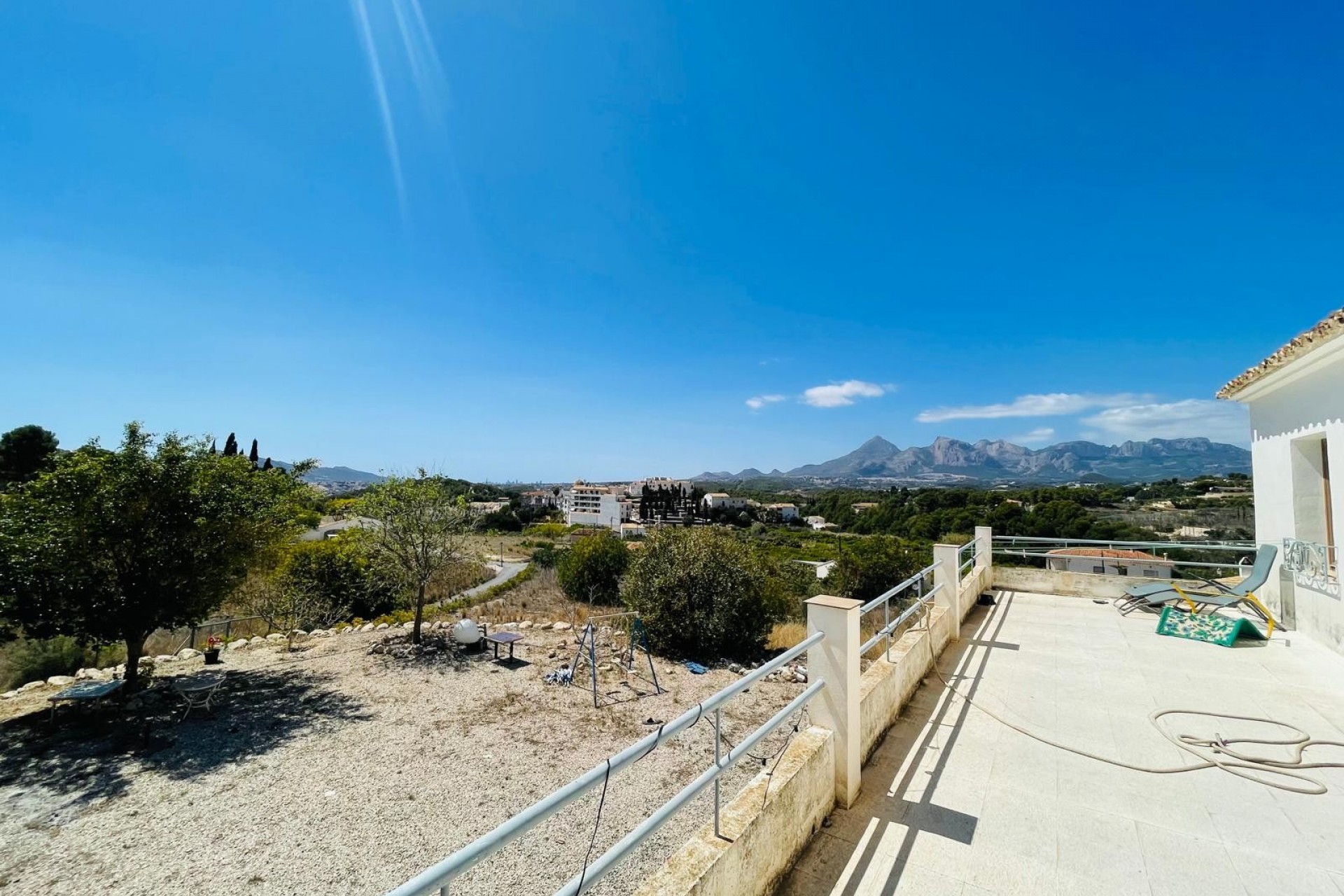 Resale - Villa -
Altea la Vella - Altea