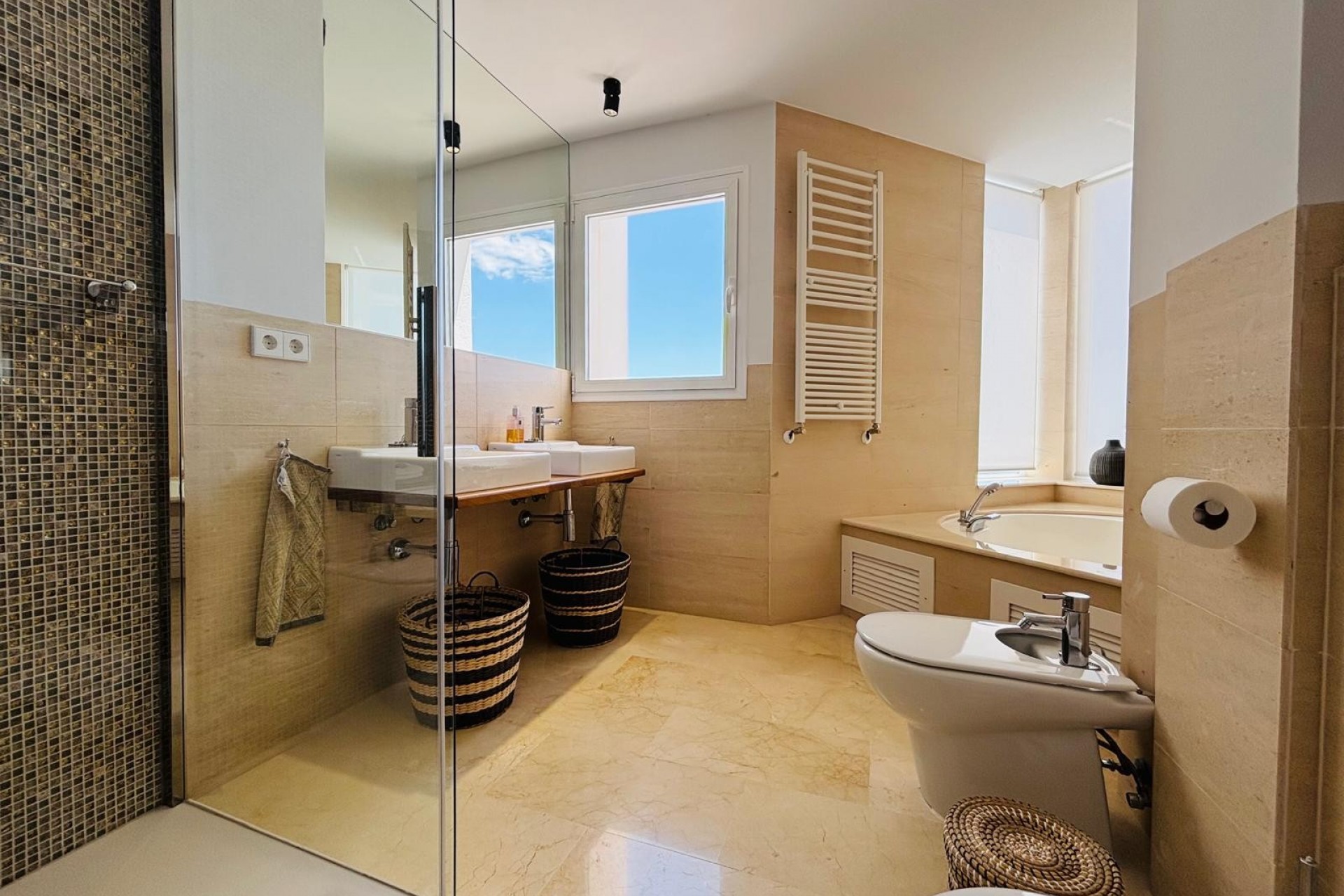 Resale - Villa -
Altea - La Vieja