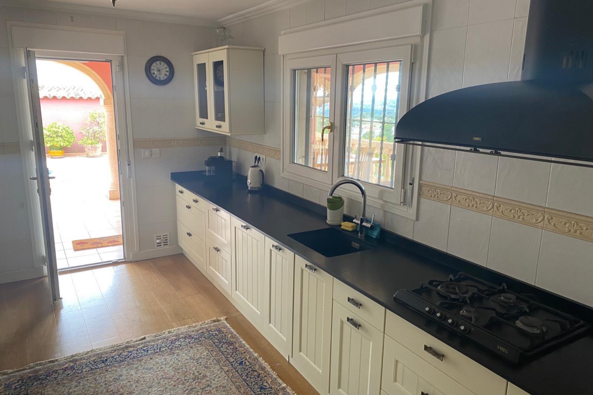 Resale - Villa -
Altea - La Vieja