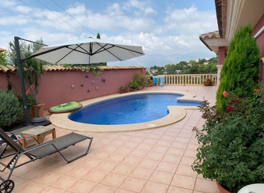Resale - Villa -
Altea - La Vieja
