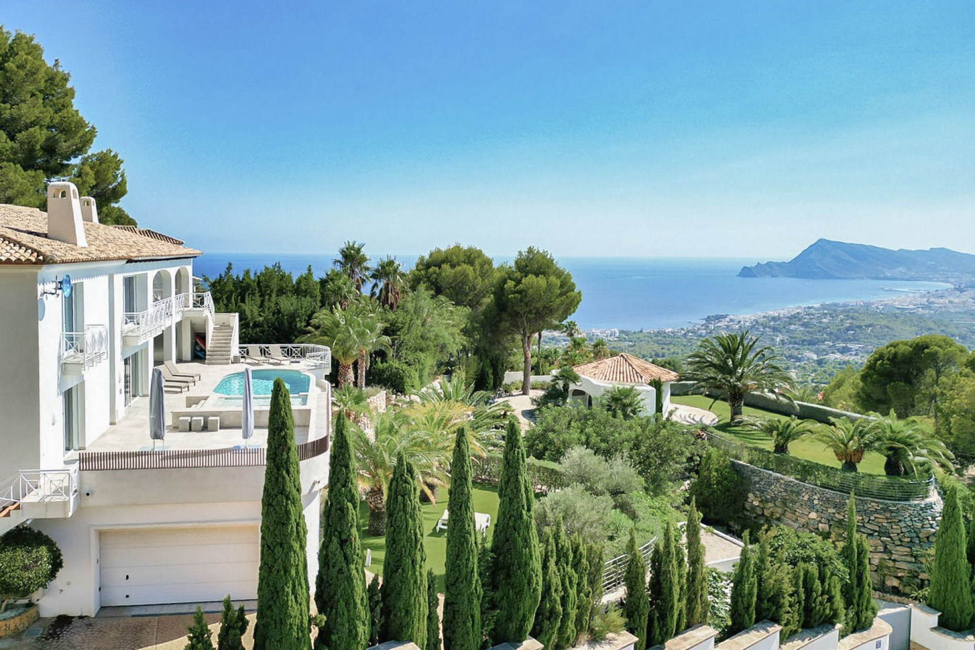 Resale - Villa -
Altea - Sierra de Altea