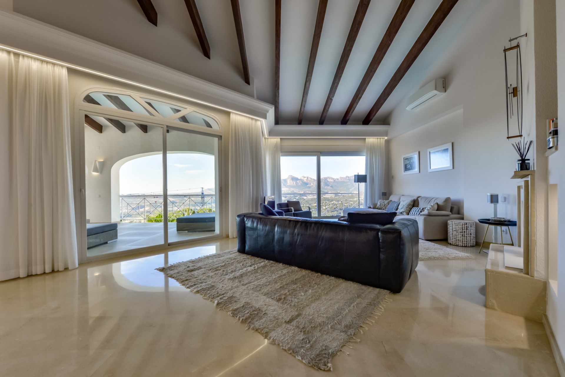 Resale - Villa -
Altea - Sierra de Altea