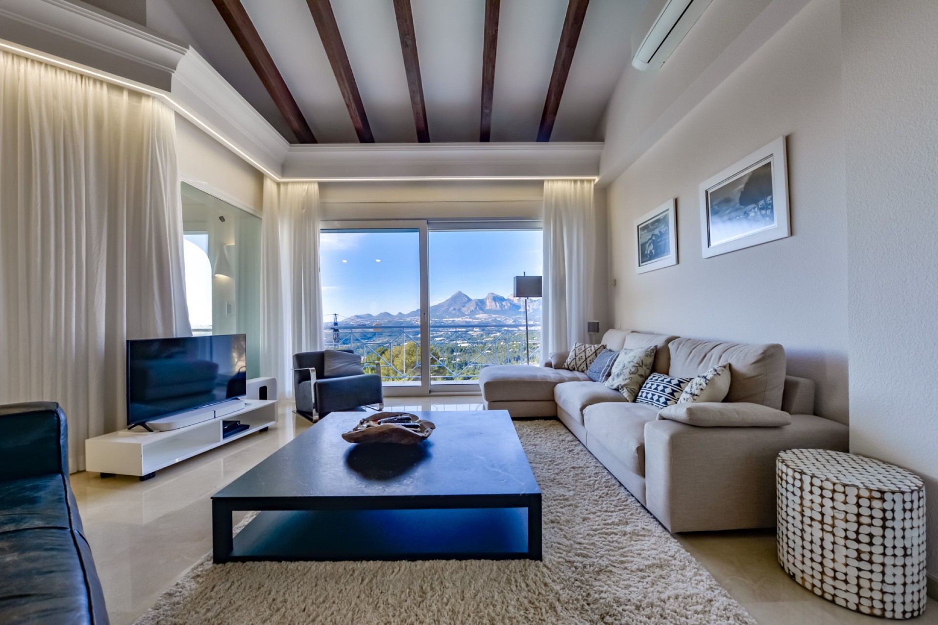 Resale - Villa -
Altea - Sierra de Altea