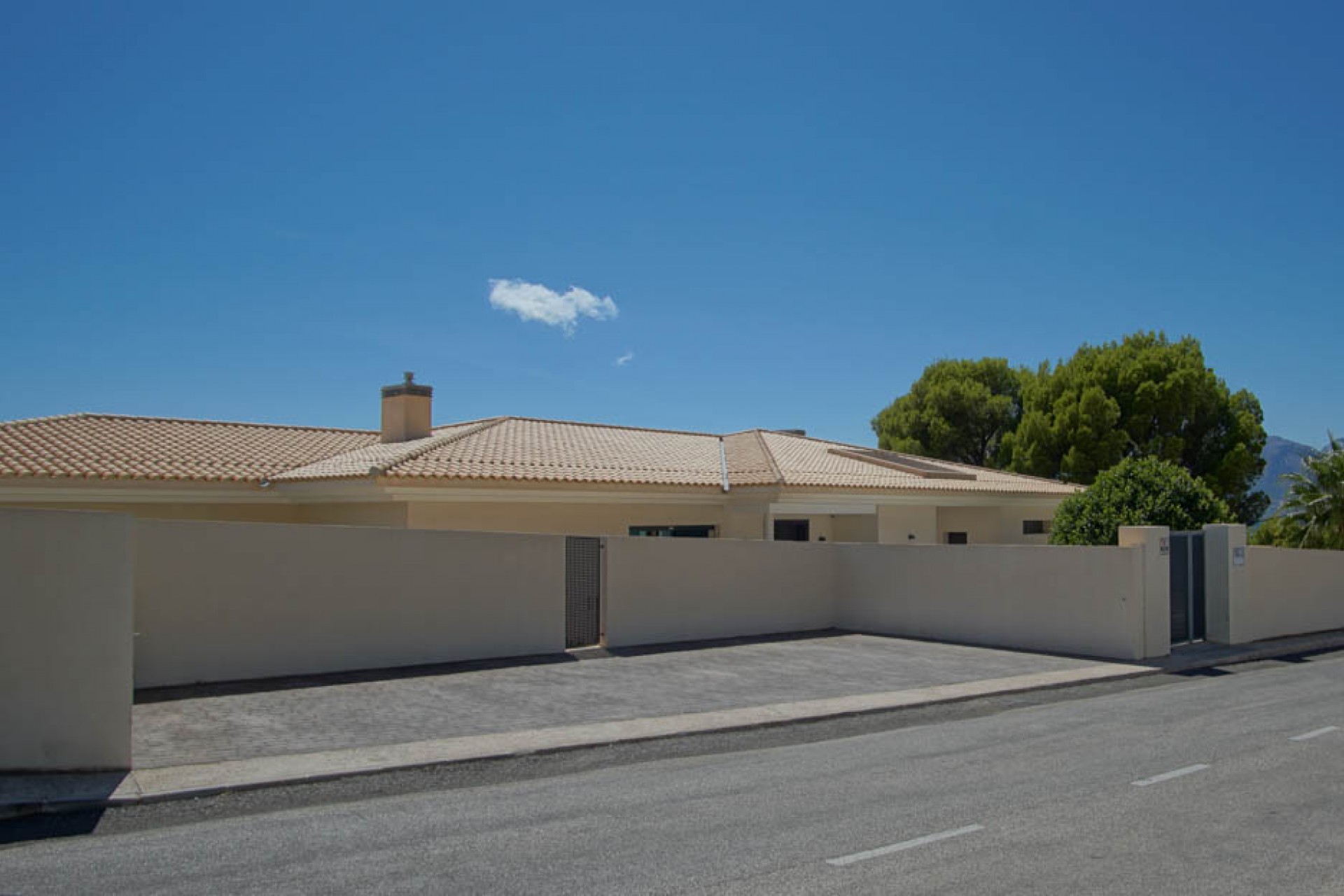 Resale - Villa -
Altea - Sierra de Altea