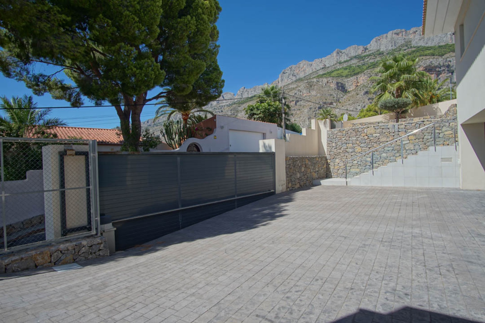 Resale - Villa -
Altea - Sierra de Altea