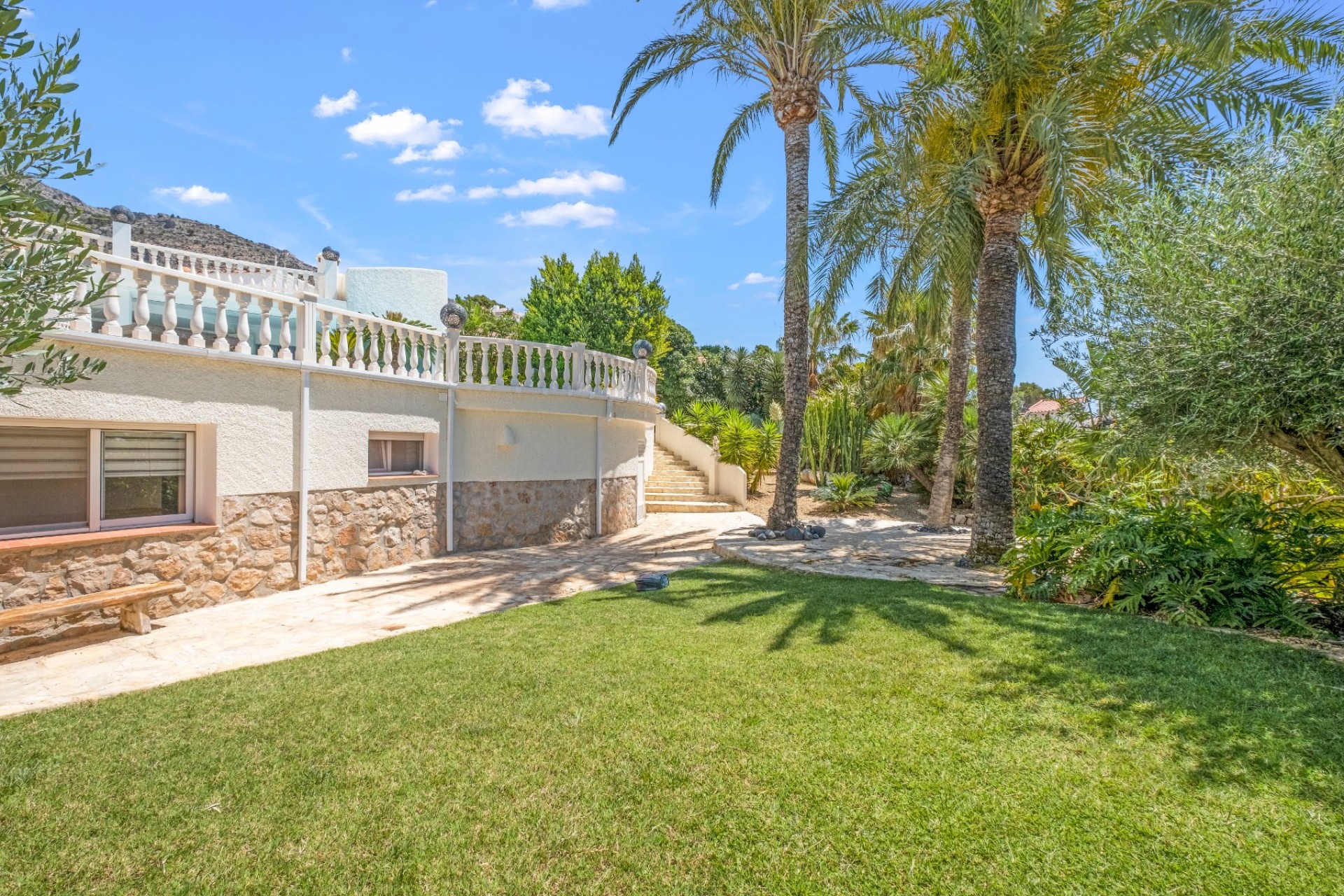 Resale - Villa -
Altea