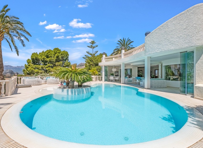 Resale - Villa -
Altea