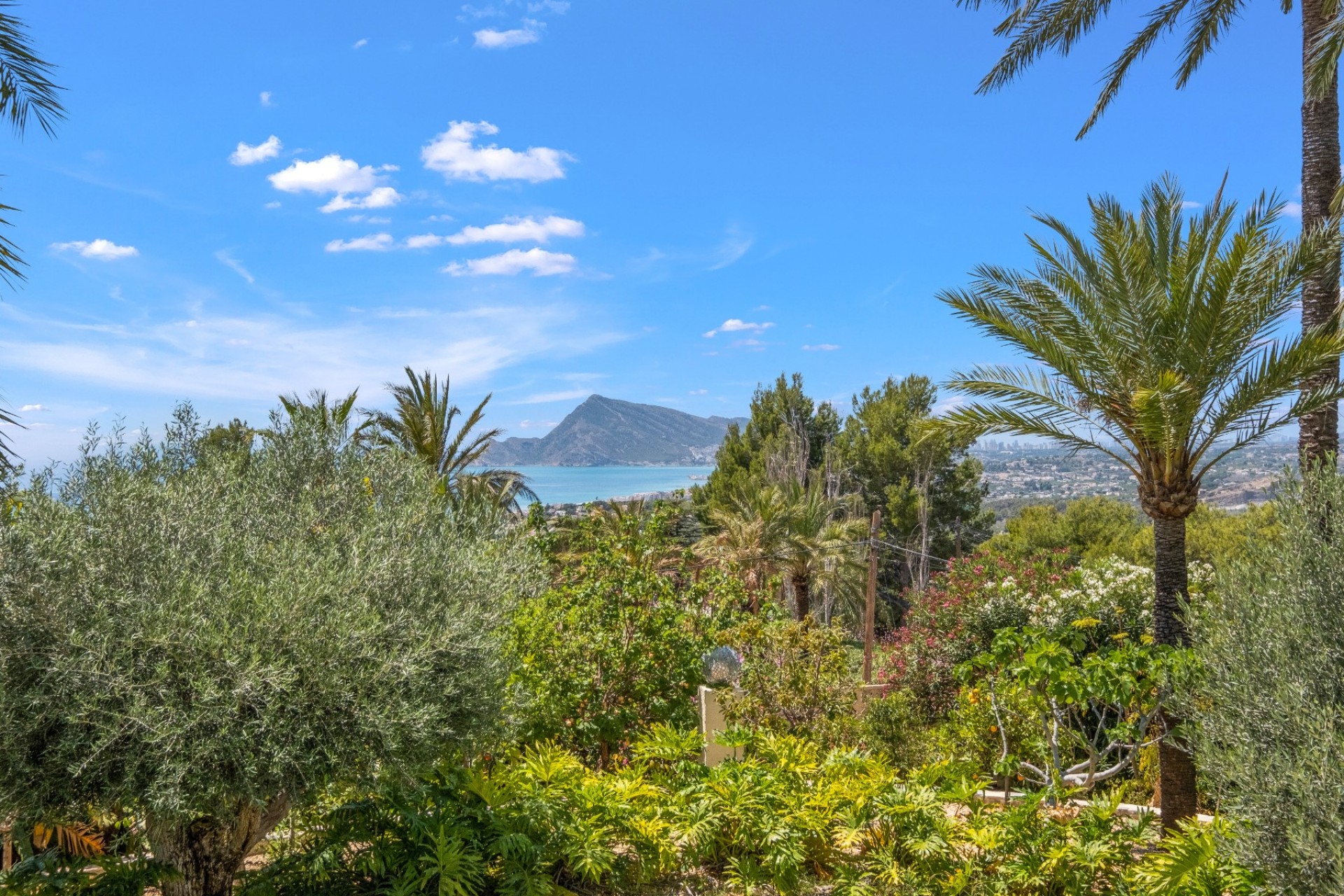 Resale - Villa -
Altea