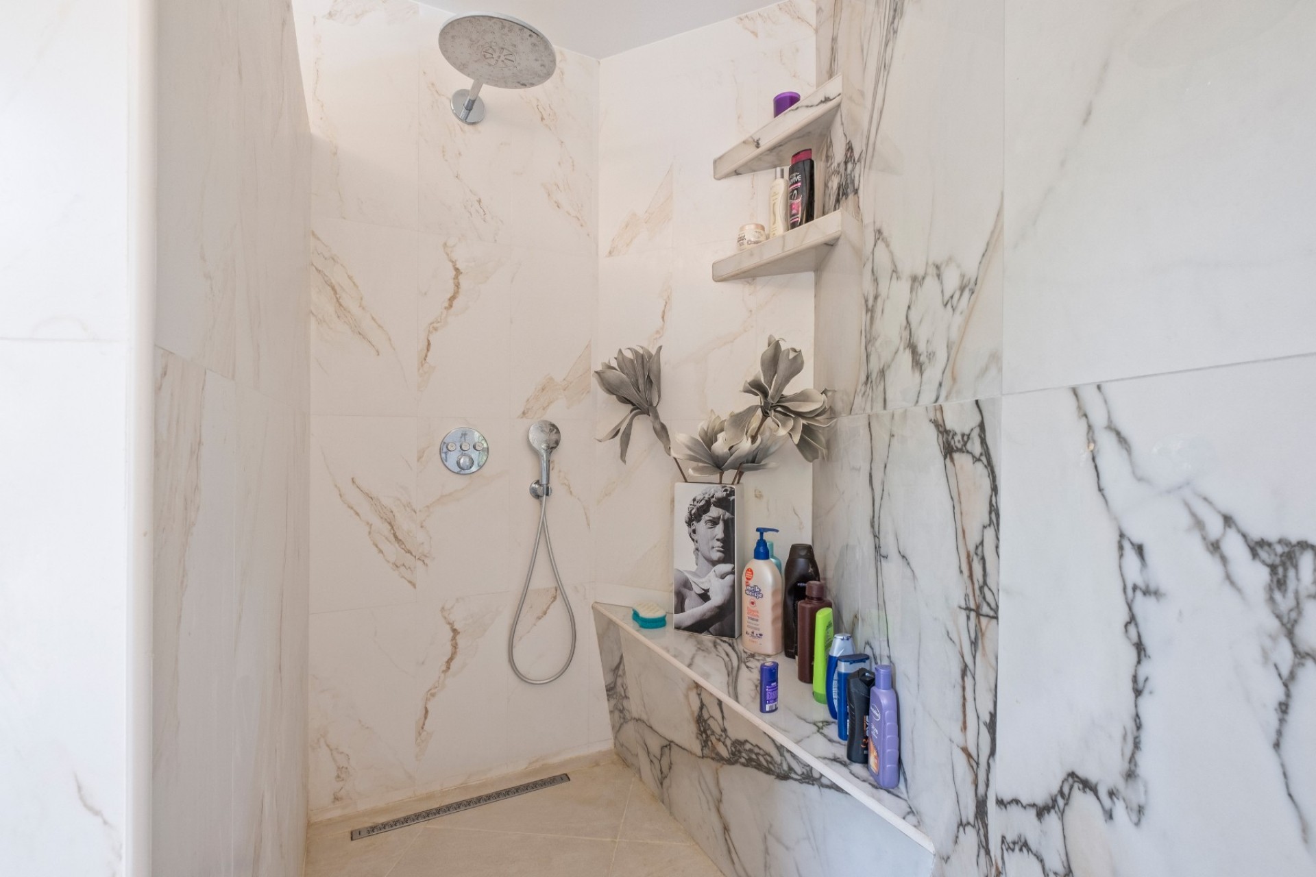 Resale - Villa -
Altea