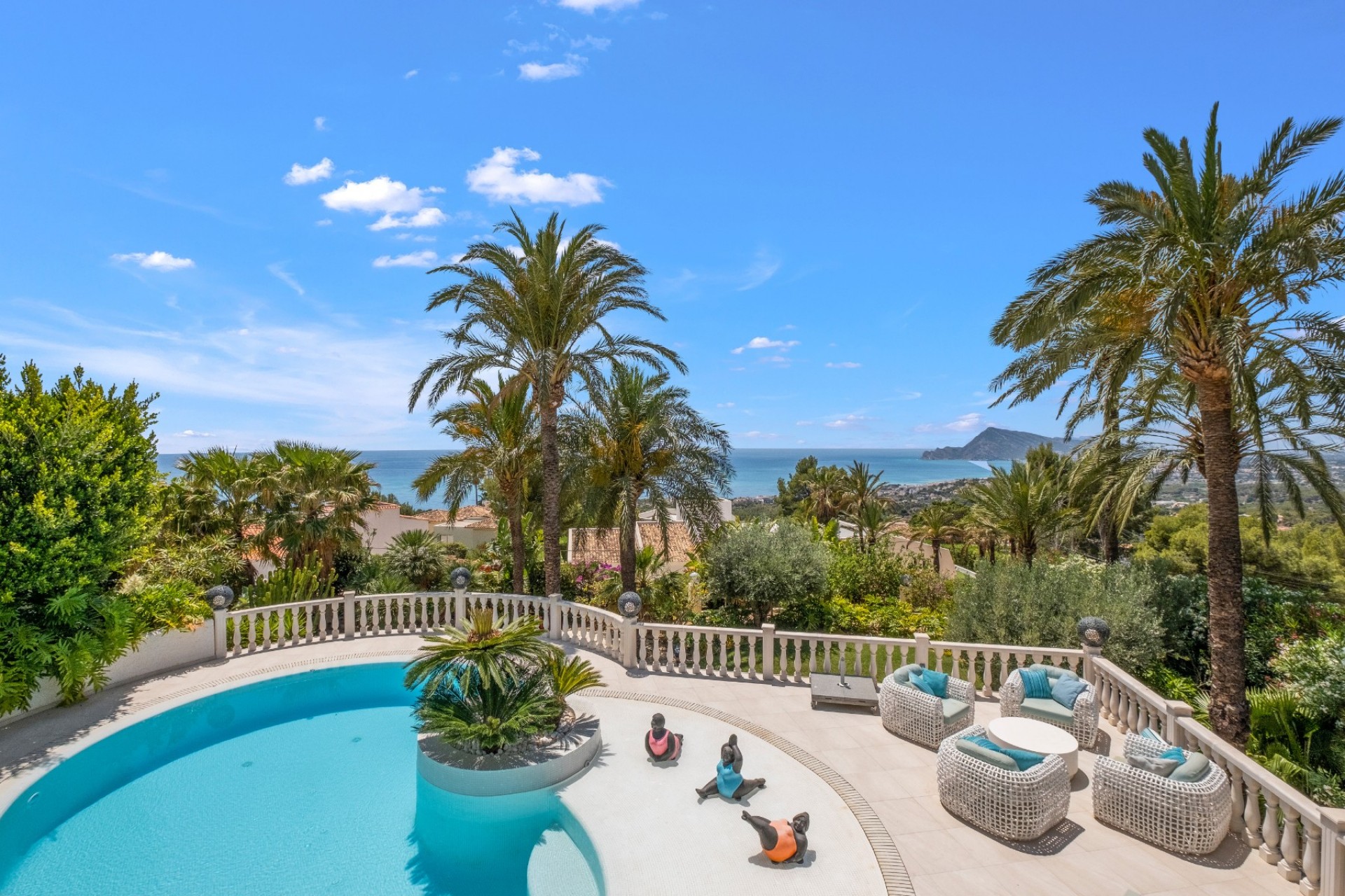 Resale - Villa -
Altea