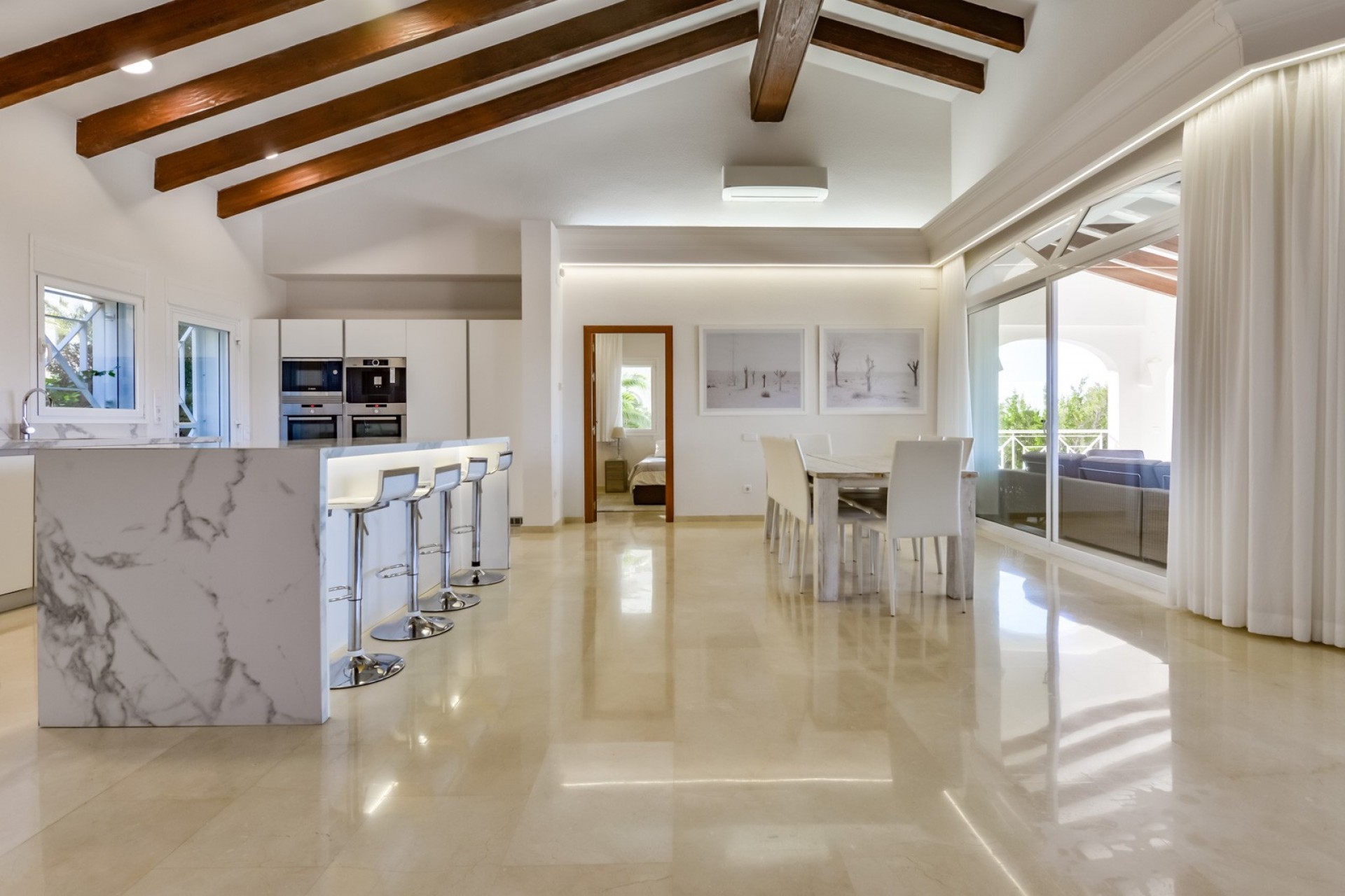 Resale - Villa -
Altea