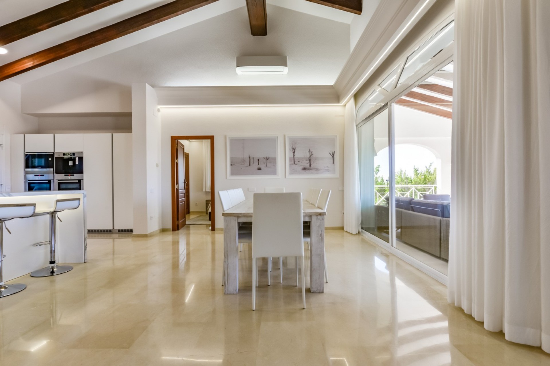 Resale - Villa -
Altea