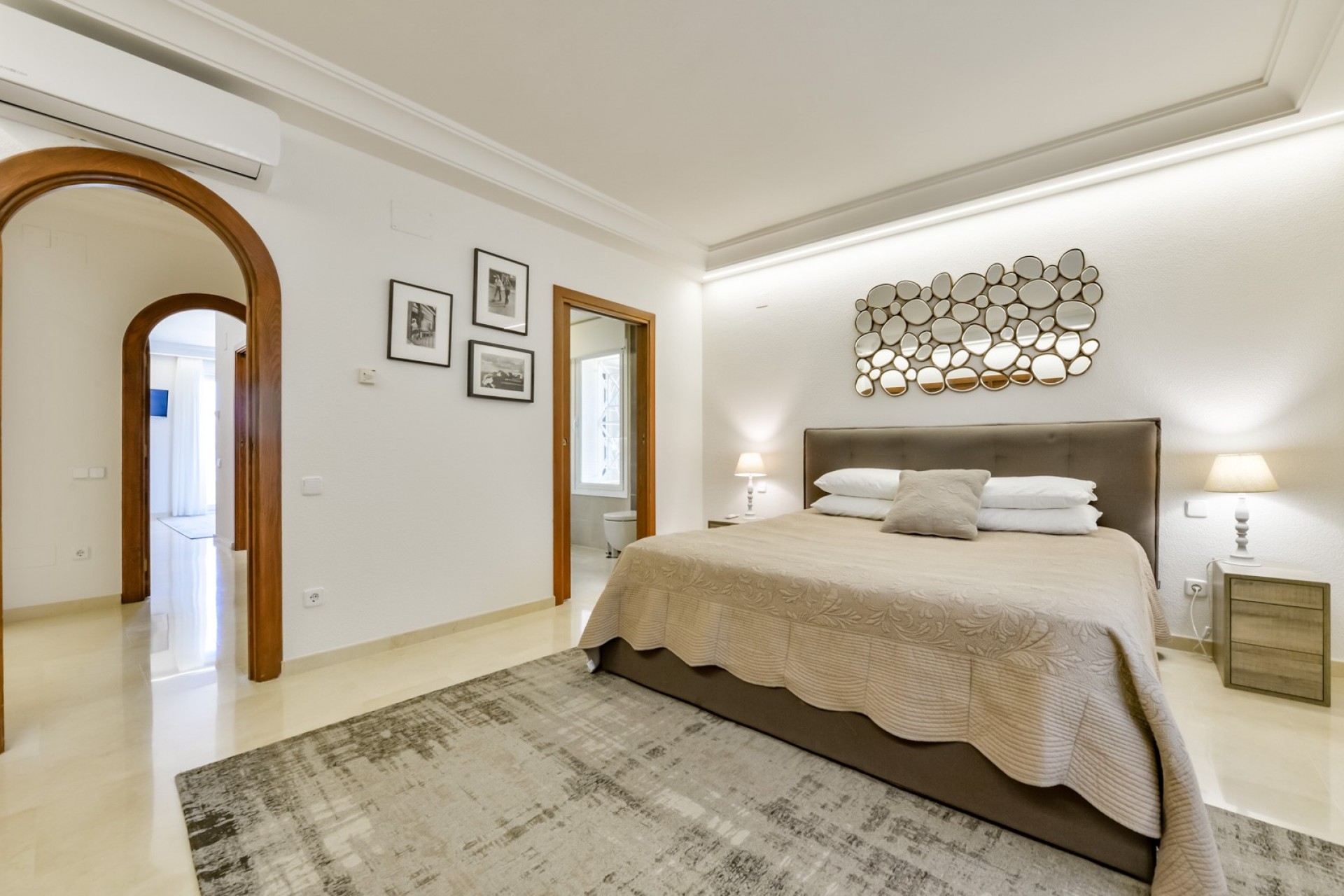 Resale - Villa -
Altea