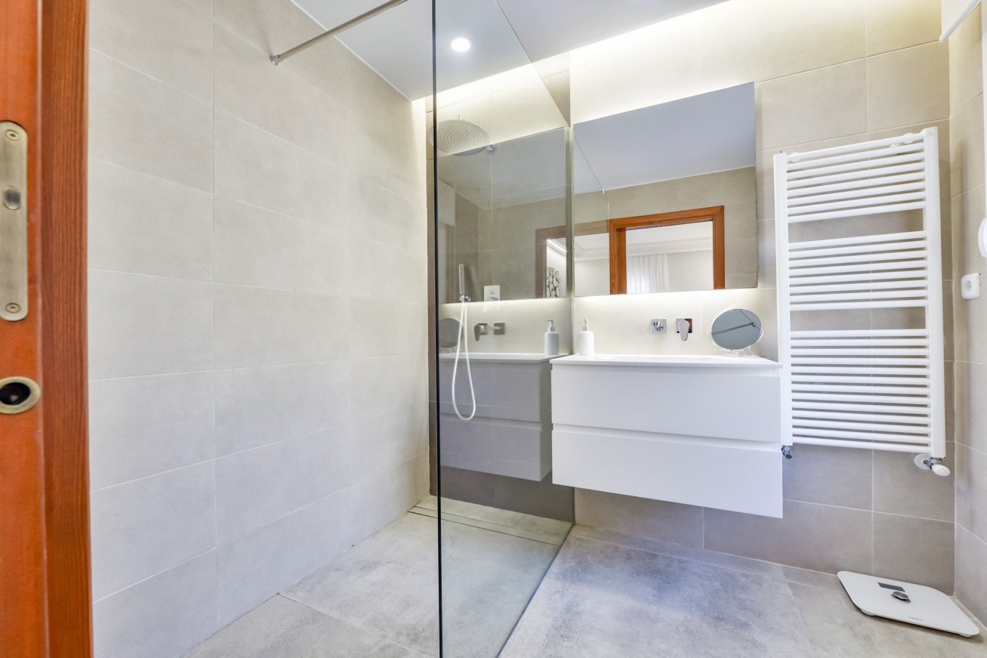 Resale - Villa -
Altea