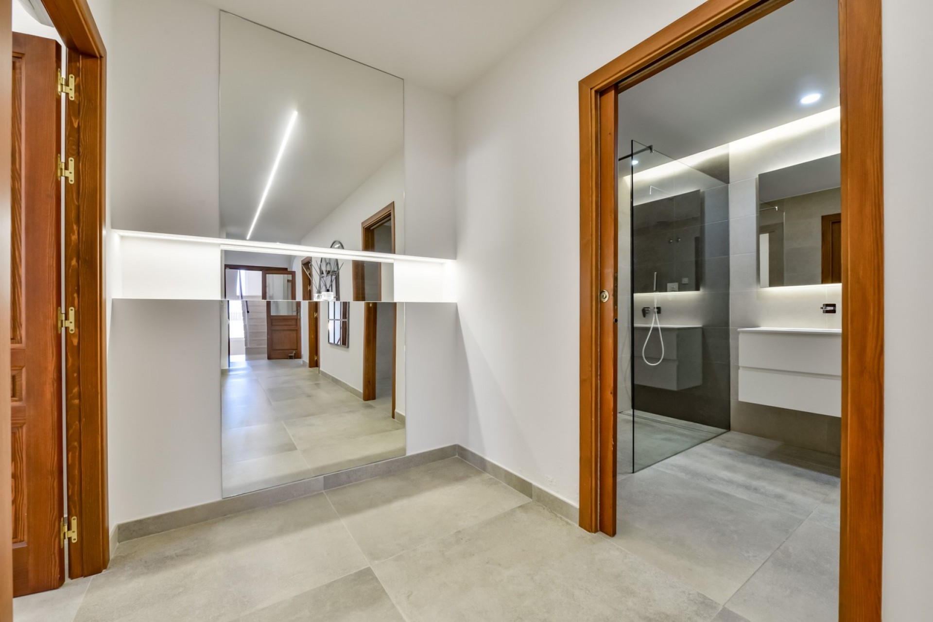 Resale - Villa -
Altea