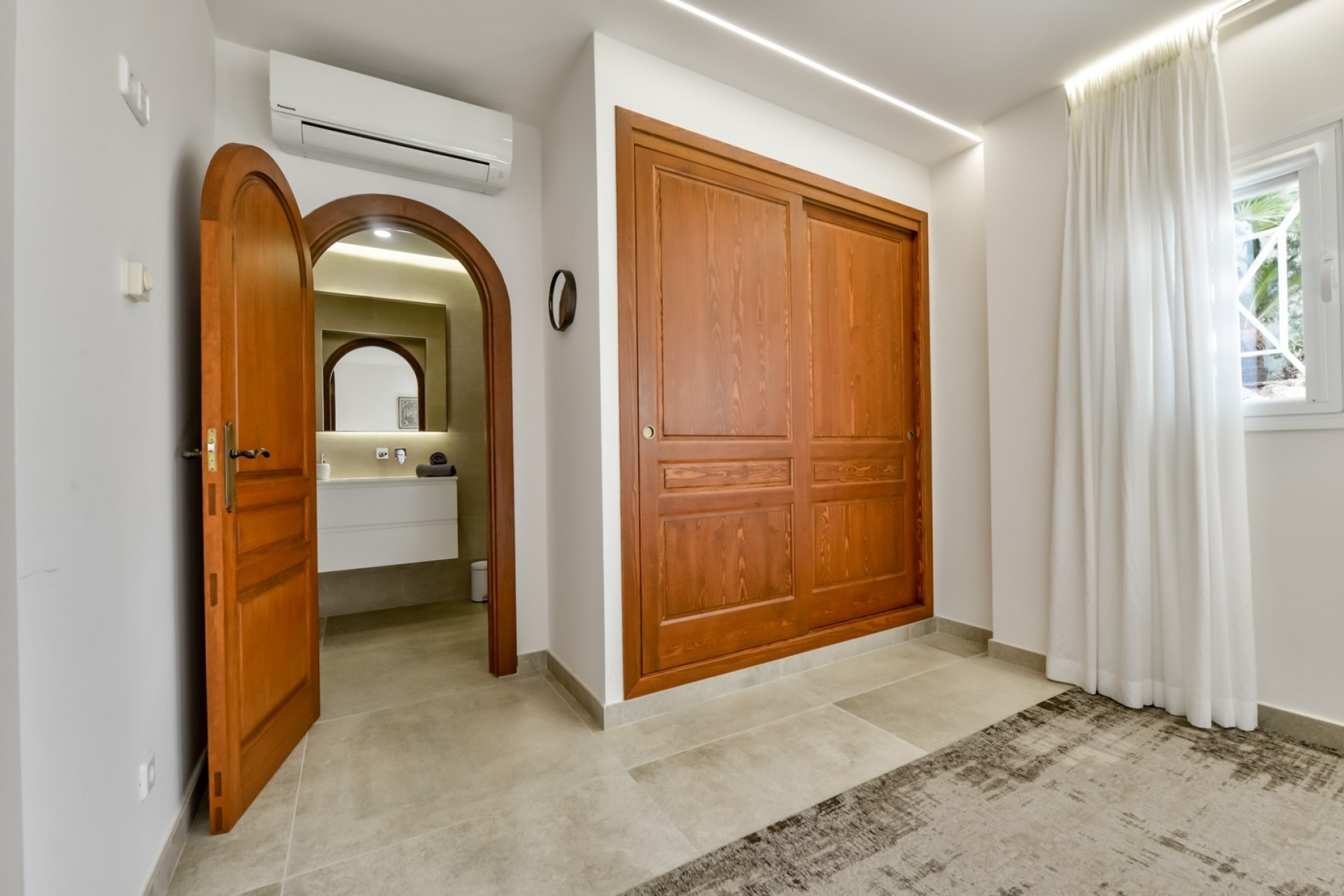 Resale - Villa -
Altea
