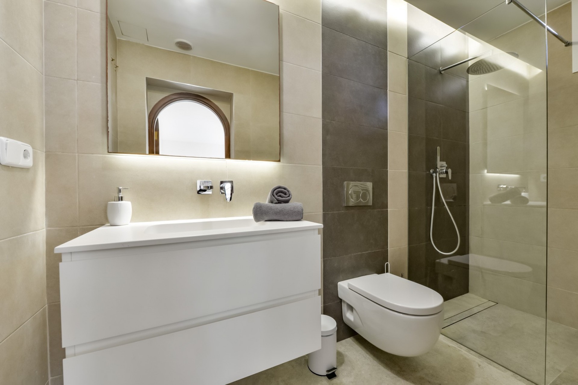 Resale - Villa -
Altea