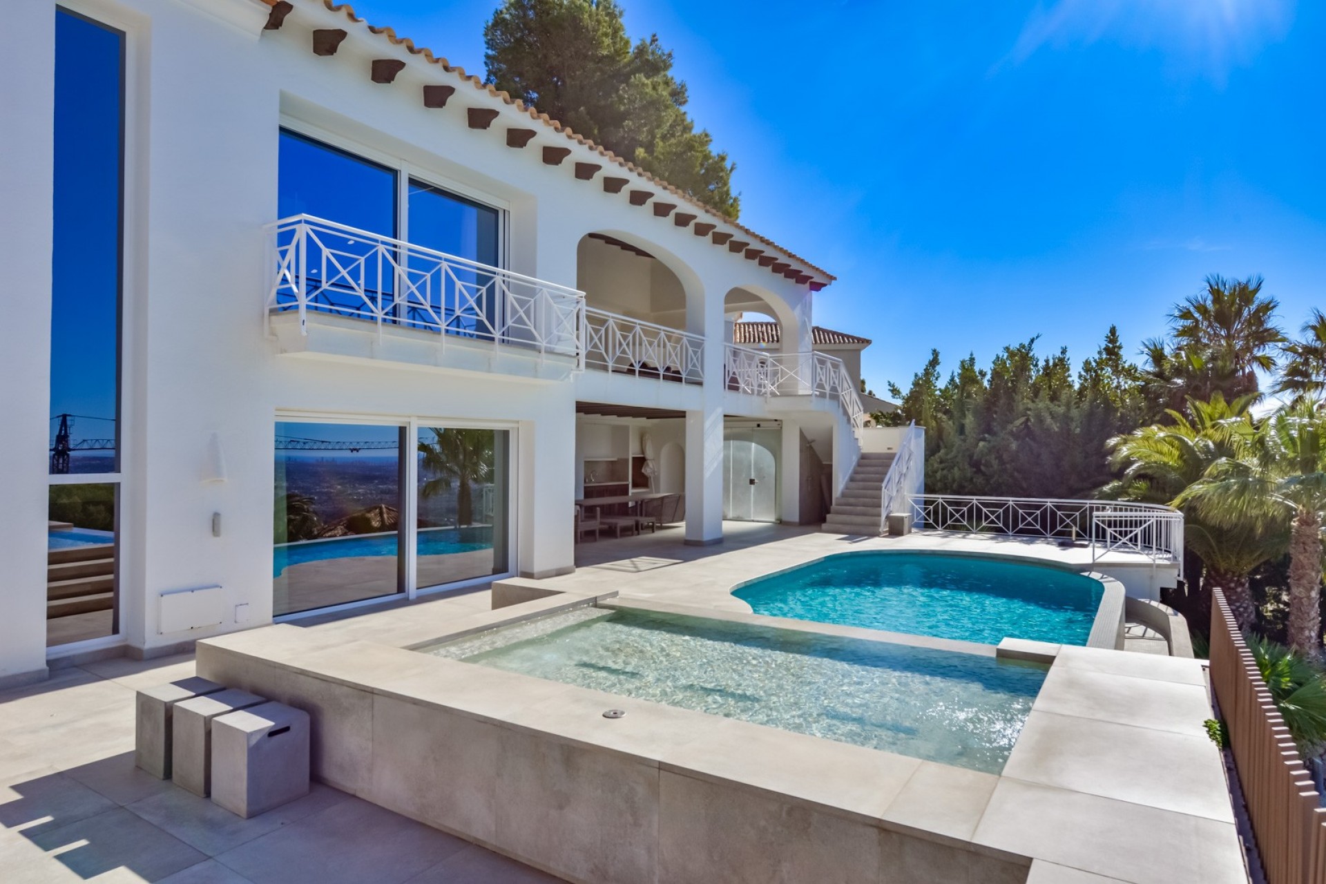 Resale - Villa -
Altea