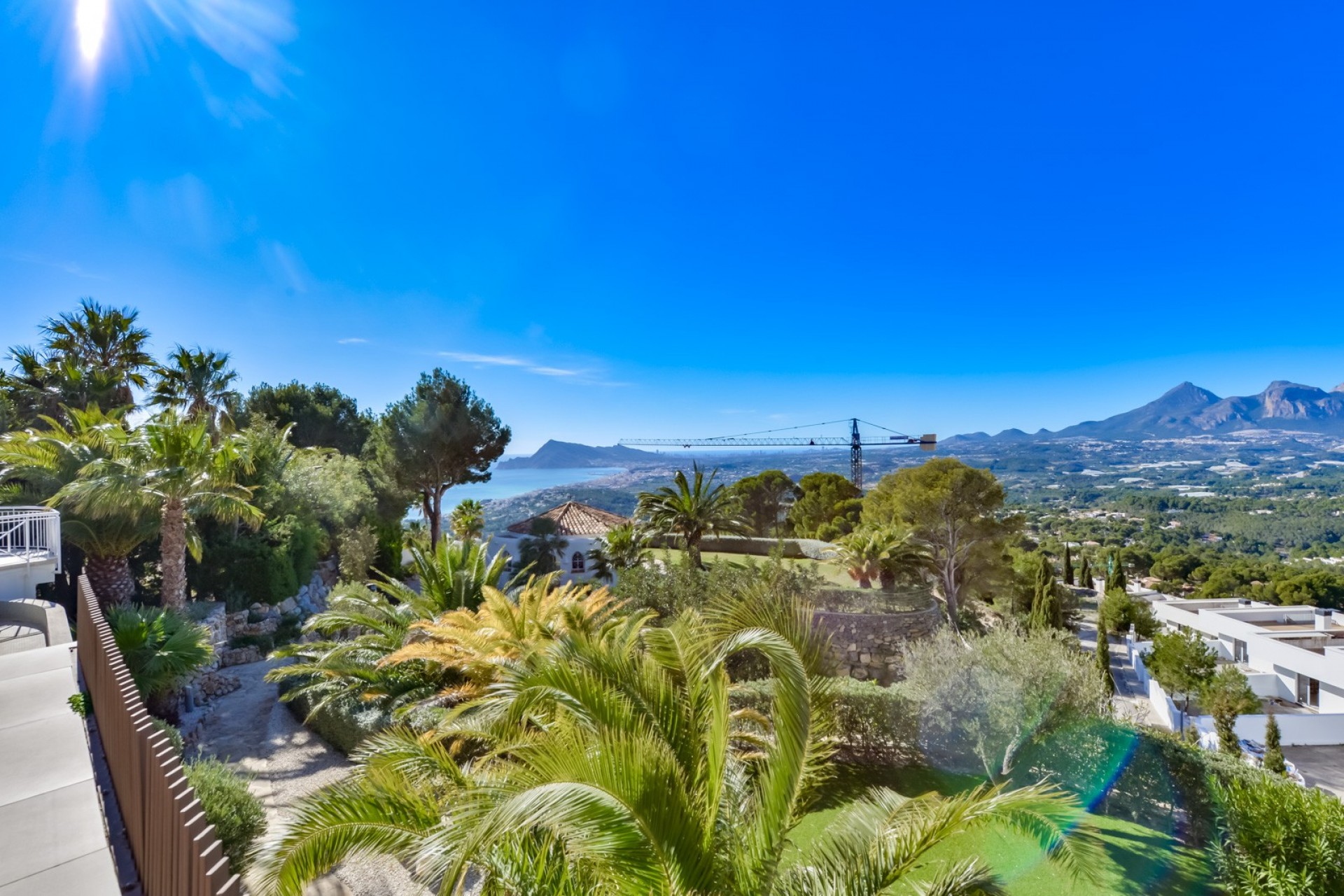 Resale - Villa -
Altea